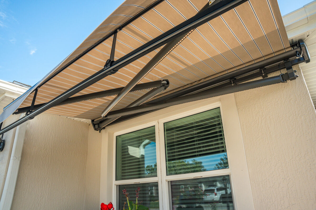 Crossarm Awning