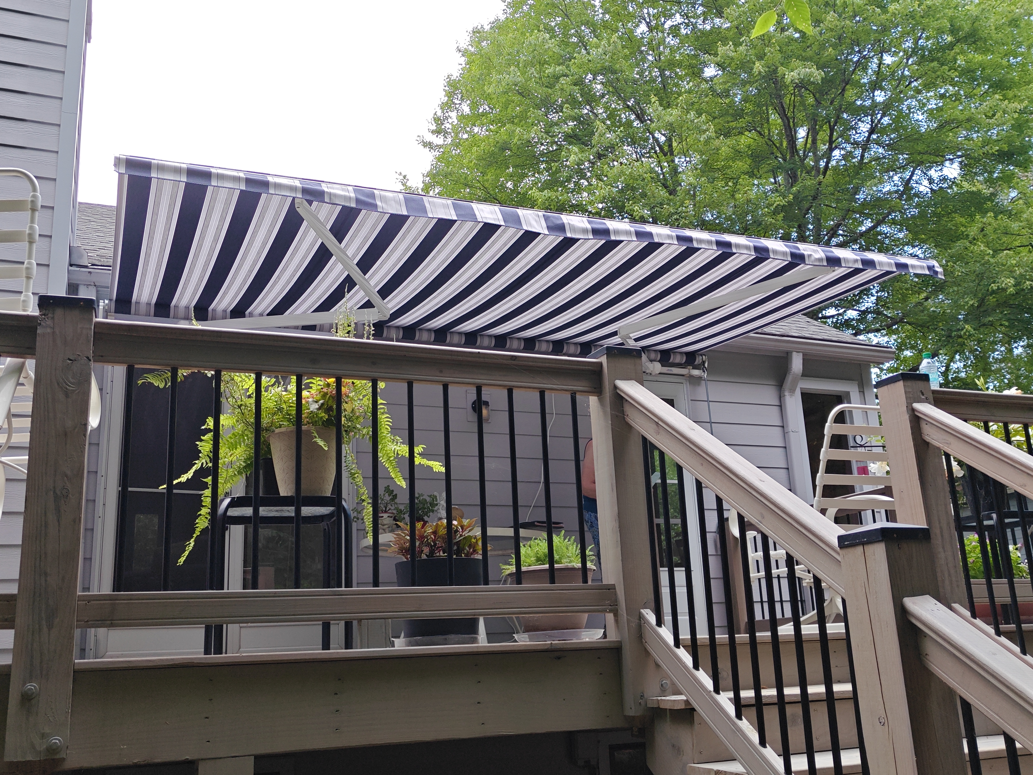 Retractable Awning Marietta GA Blue White Stripe White Frame