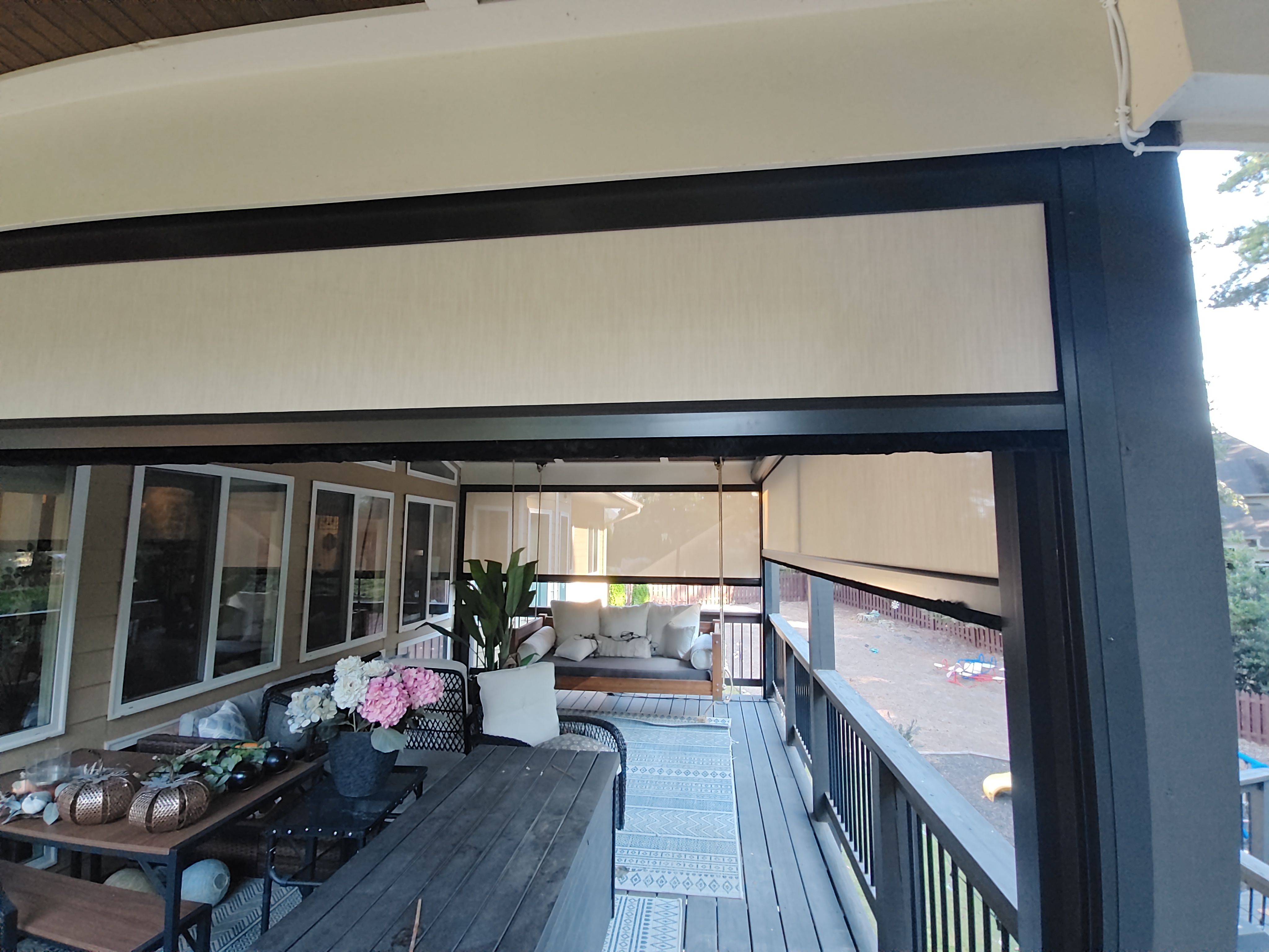 Motorized Retractable Screen